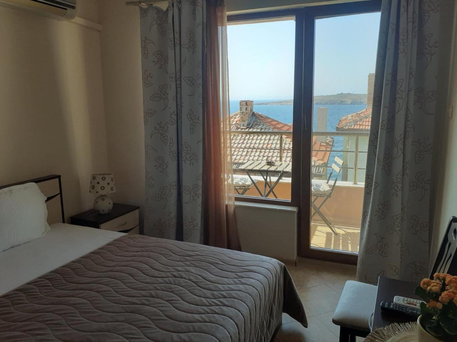 Family Hotel Emilia Sozopol Exterior foto
